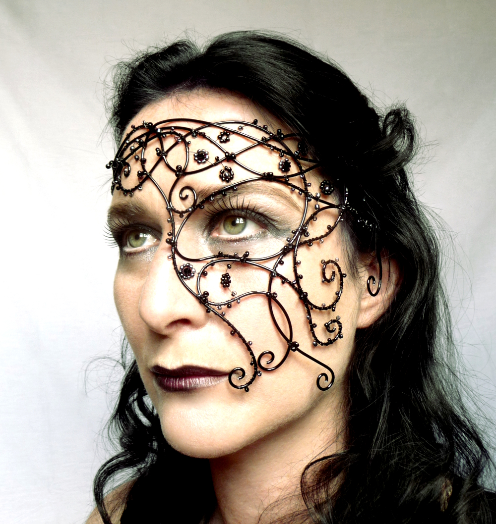 Gothic Vine Half Mask on Luulla